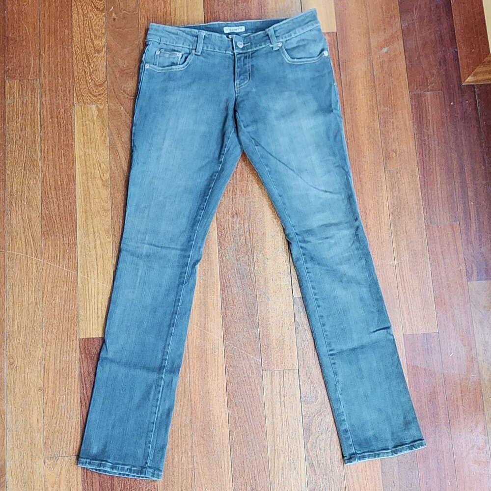 Forever 21 Gray Straight Leg Jeans Size 7